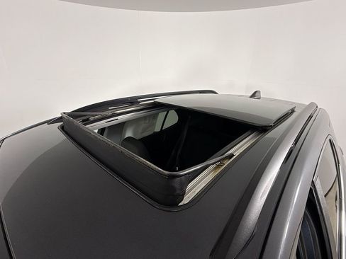 Used 2023 Chevrolet Equinox LT image 21