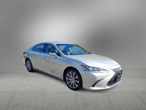 Used 2019 Lexus ES 350 w/ Premium Package FWD image 2