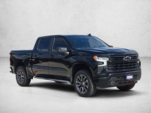 Used 2023 Chevrolet Silverado 1500 RST AWD/4WD image 3