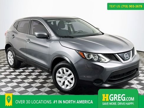 Used 2019 Nissan Rogue Sport S image 1
