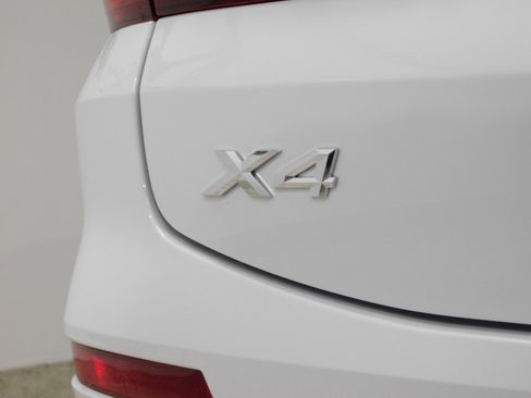 Used 2023 BMW X4 xDrive30i image 84