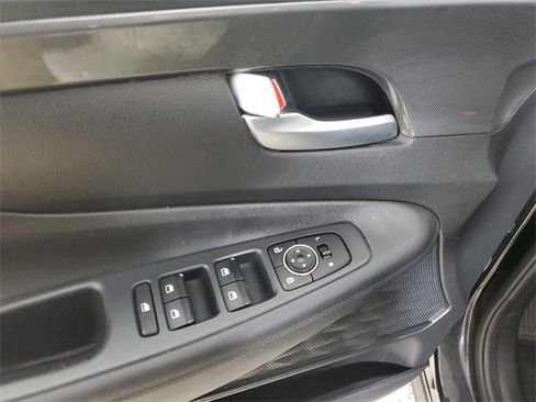 Used 2022 Hyundai Santa Fe SE image 19