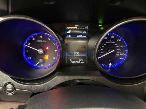 Used 2017 Subaru Outback 2.5i Limited AWD/4WD image 16