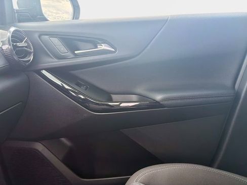 Used 2026 Chevrolet Equinox LT FWD image 22