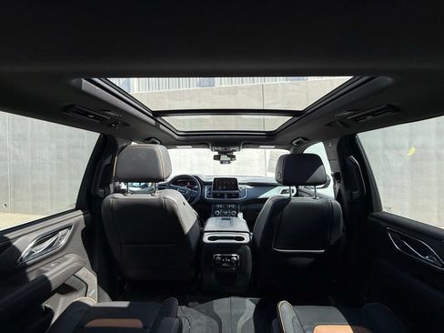 Used 2024 GMC Yukon AT4 w/ Technology Package image 7