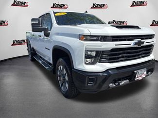 Used 2024 Chevrolet Silverado 2500 Custom w/ Custom Value Package AWD/4WD video 3