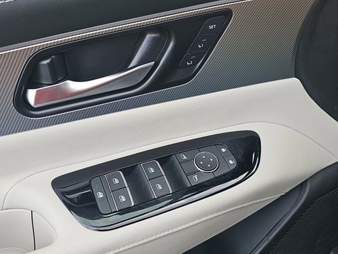 Certified 2025 Nissan Murano SL w/ Cargo Package image 9