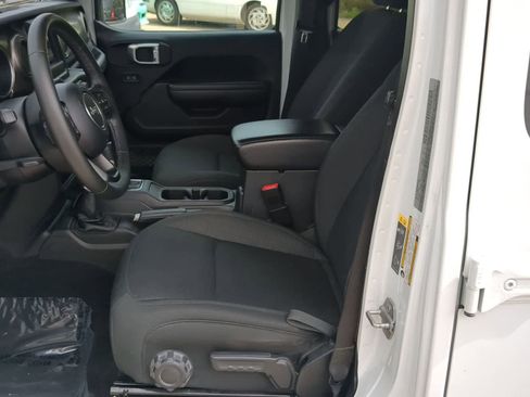 Certified 2020 Jeep Wrangler Unlimited Sport S AWD/4WD image 15