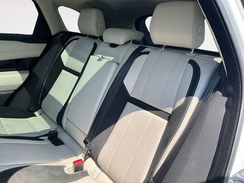 Used 2019 Land Rover Range Rover Velar R-Dynamic SE AWD/4WD image 13