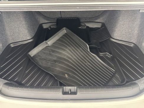 Used 2019 Honda Accord EX-L image 25