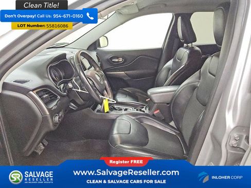 Used 2019 Jeep Cherokee Latitude Plus FWD image 9