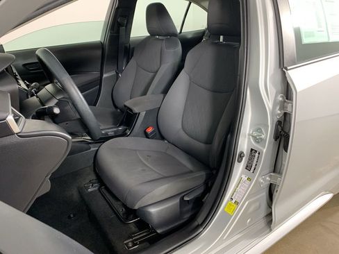 Used 2022 Toyota Corolla LE image 24
