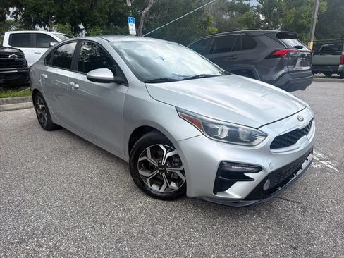 Used 2019 Kia Forte LXS FWD image 6