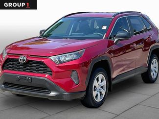 Used 2021 Toyota RAV4 LE FWD video 1