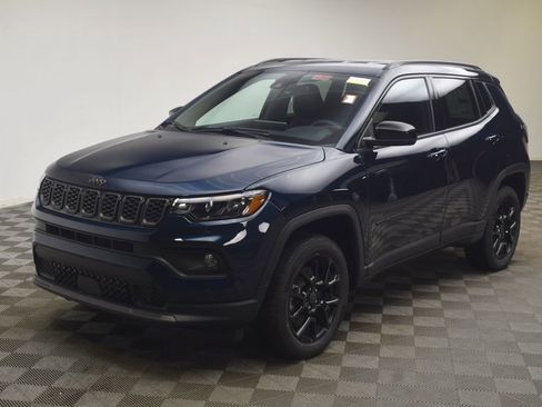 New 2026 Jeep Compass Latitude image 14