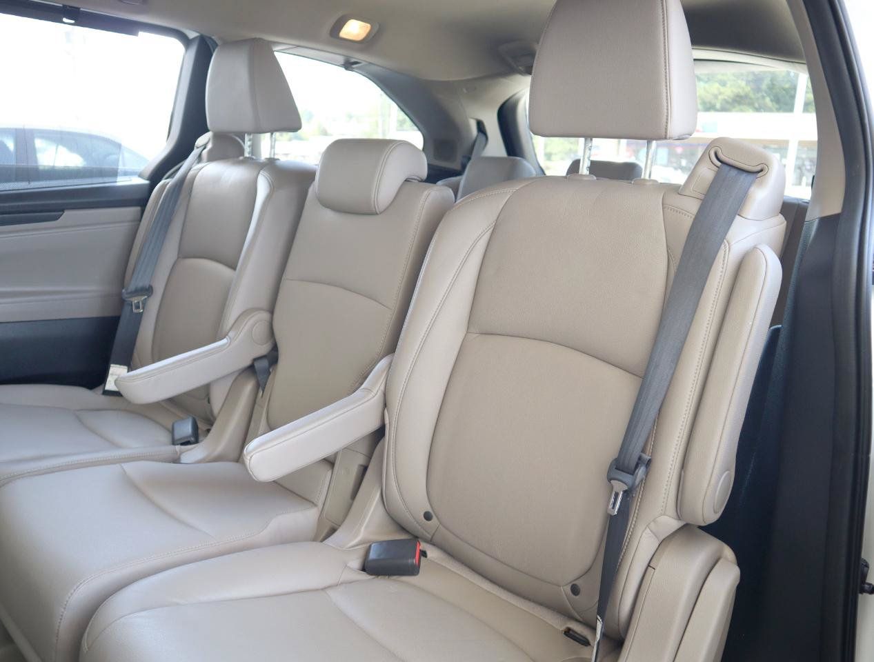 Used 2018 Honda Odyssey Elite image 22