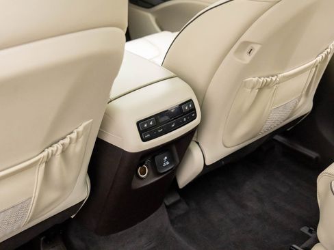 Used 2020 Hyundai Palisade Limited image 20