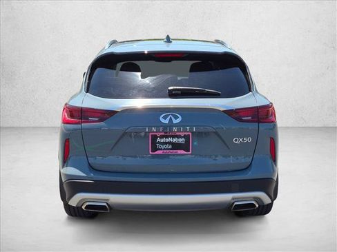 Used 2023 INFINITI QX50 Luxe FWD image 7