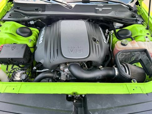 Used 2015 Dodge Challenger R/T Plus RWD image 31