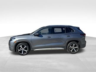 New 2026 Volkswagen Tiguan SE FWD video 2