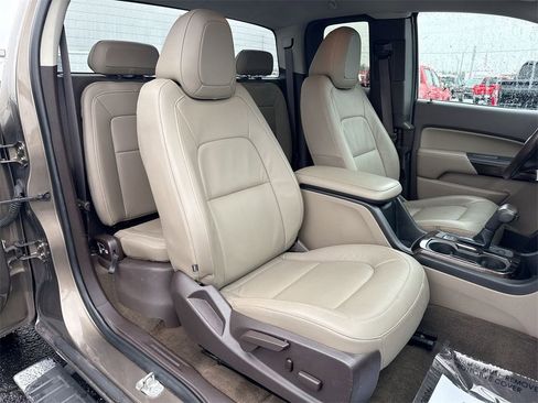 Used 2015 GMC Canyon SLT image 25