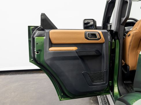 Used 2025 Ford Bronco Outer Banks AWD/4WD image 39