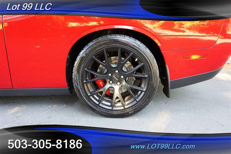 Used 2015 Dodge Challenger SRT Hellcat RWD image 36