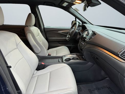 Used 2023 Honda Passport EX-L image 15