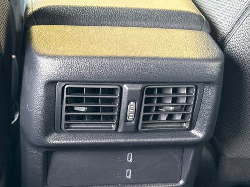 Certified 2025 Toyota 4Runner SR5 image 16