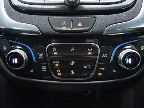 Used 2022 Chevrolet Equinox Premier image 31