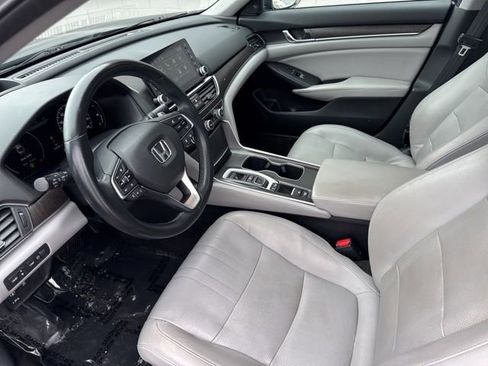 Certified 2018 Honda Accord Touring image 15