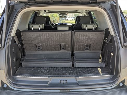 Used 2024 Lincoln Navigator Black Label AWD/4WD image 12
