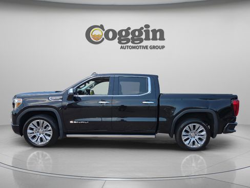 Used 2022 GMC Sierra 1500 Denali w/ Denali Premium Package image 2