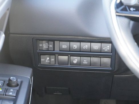 New 2026 Toyota Tundra Platinum w/ Tow Tech Package image 28