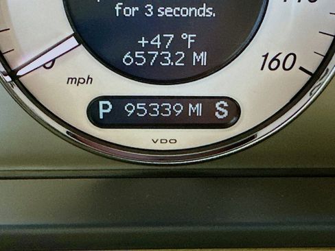 Used 2008 Mercedes-Benz E 350 4MATIC Sedan image 18