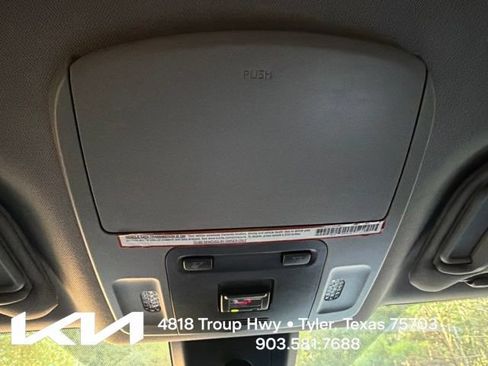 Used 2021 Toyota Camry SE FWD image 21