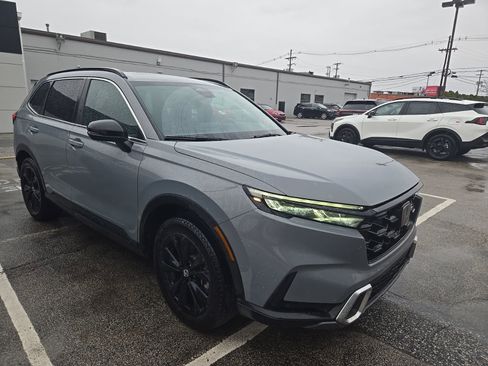 Used 2025 Honda CR-V Sport Touring image 1