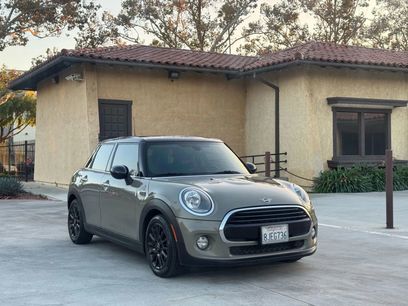 Used 2019 MINI Cooper 4-Door Hardtop w/ Signature Upholstery Package