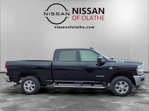 Used 2024 RAM 2500 Big Horn AWD/4WD image 27