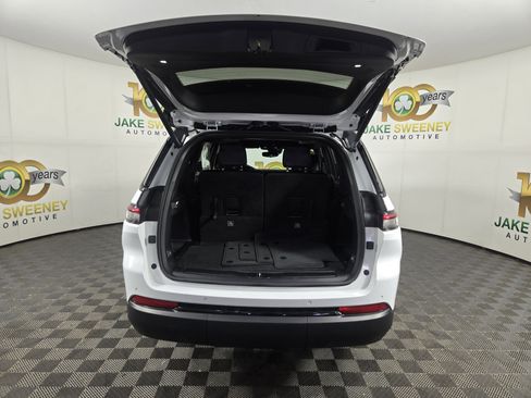 Certified 2024 Jeep Grand Cherokee L Altitude AWD/4WD image 36