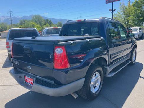 Used 2003 Ford Explorer Sport Trac XLT image 4