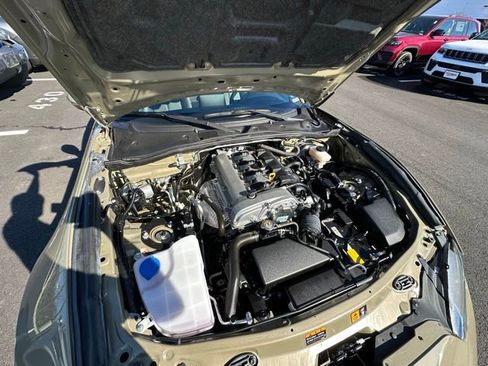 Used 2023 MAZDA MX-5 Miata Grand Touring w/ Weather Package image 14