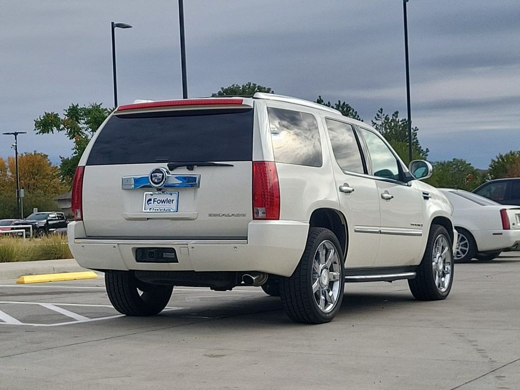 Used 2008 Cadillac Escalade AWD image 8