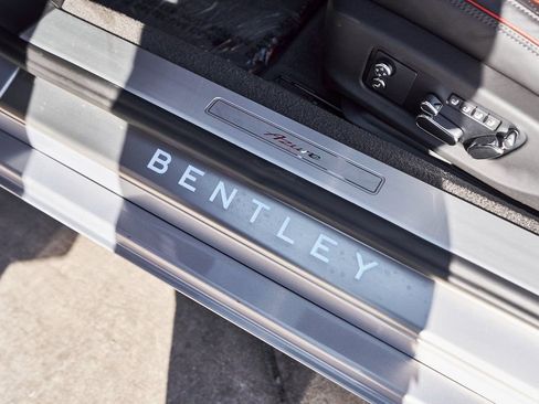 Used 2023 Bentley Continental GT Azure image 32