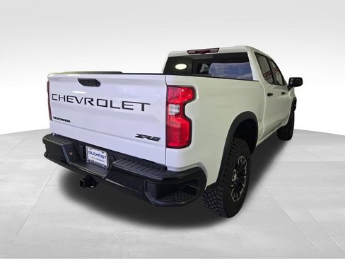 New 2026 Chevrolet Silverado 1500 ZR2 w/ LPO, Dark Essentials Package AWD/4WD image 5