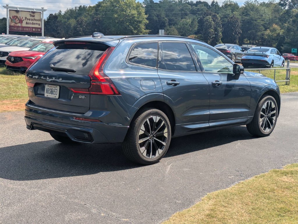 Used 2026 Volvo XC60 B5 Plus AWD/4WD image 6