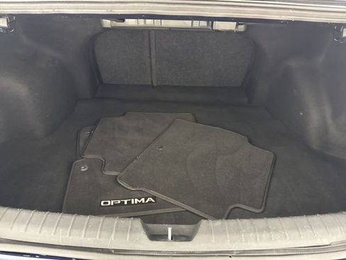 Certified 2018 Kia Optima LX image 27