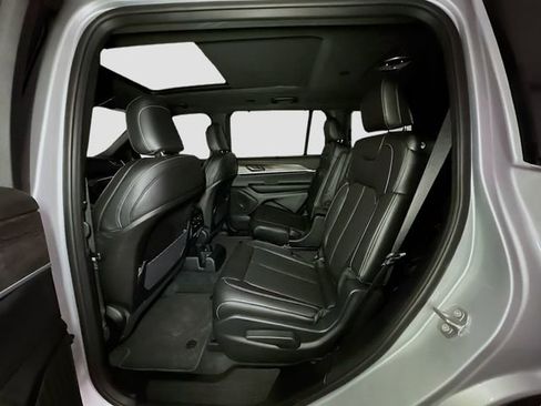 New 2025 Jeep Grand Cherokee L Limited w/ Luxury Tech Group II image 15