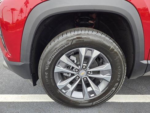 New 2026 Chevrolet Equinox LT image 4