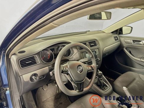 Used 2016 Volkswagen Jetta SE FWD image 11